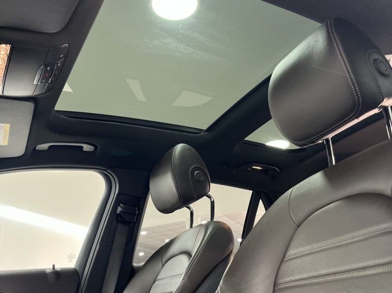 Mercedes-Benz GLC 350 e AMG Line 4-Matic completo