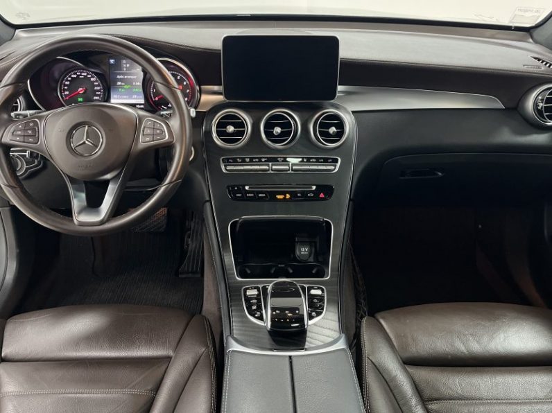 Mercedes-Benz GLC 350 e AMG Line 4-Matic completo