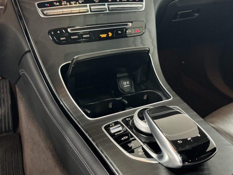 Mercedes-Benz GLC 350 e AMG Line 4-Matic completo