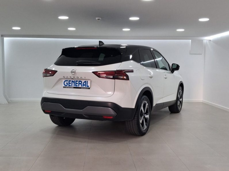 Nissan Qashqai 1.3 DIG-T N-Connecta LED Xtronic completo
