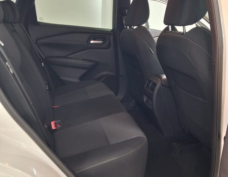 Nissan Qashqai 1.3 DIG-T N-Connecta LED Xtronic completo