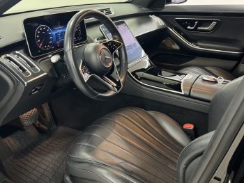Mercedes-Benz S 580 e completo