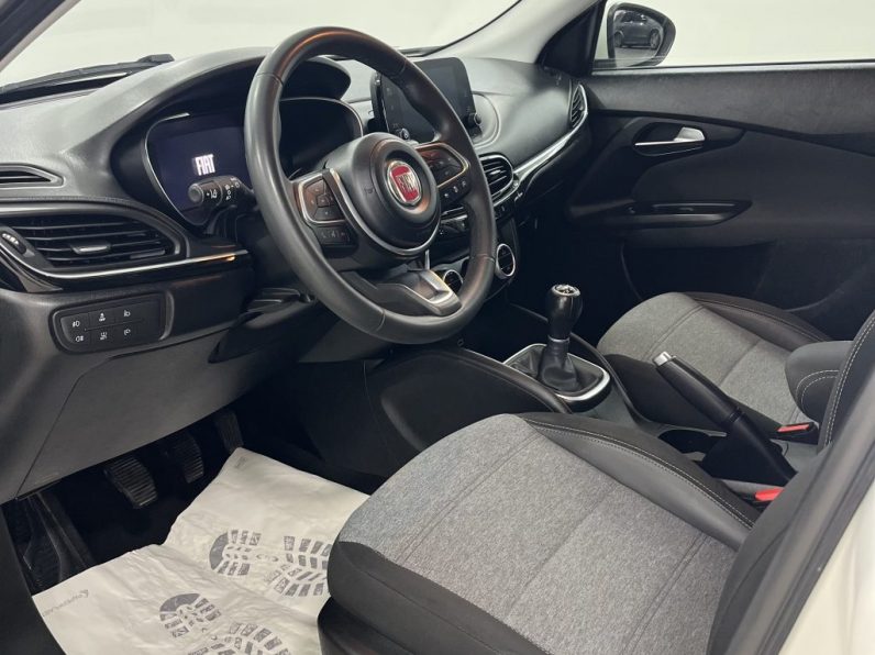 FIAT TIPO CROSS 1.3 MJET CITY LIFE completo