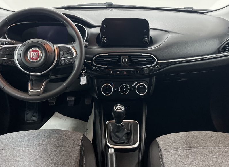 FIAT TIPO CROSS 1.3 MJET CITY LIFE completo