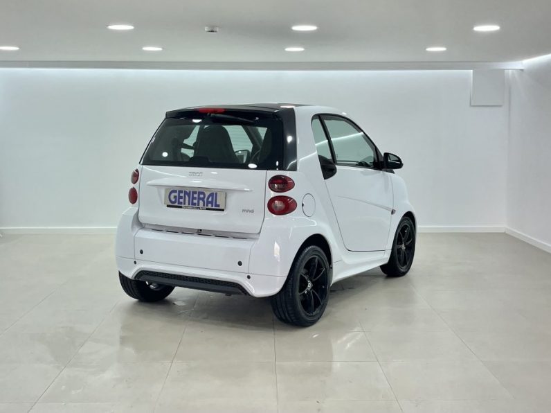 Smart ForTwo Coupé 1.0 mhd Passion 71 completo