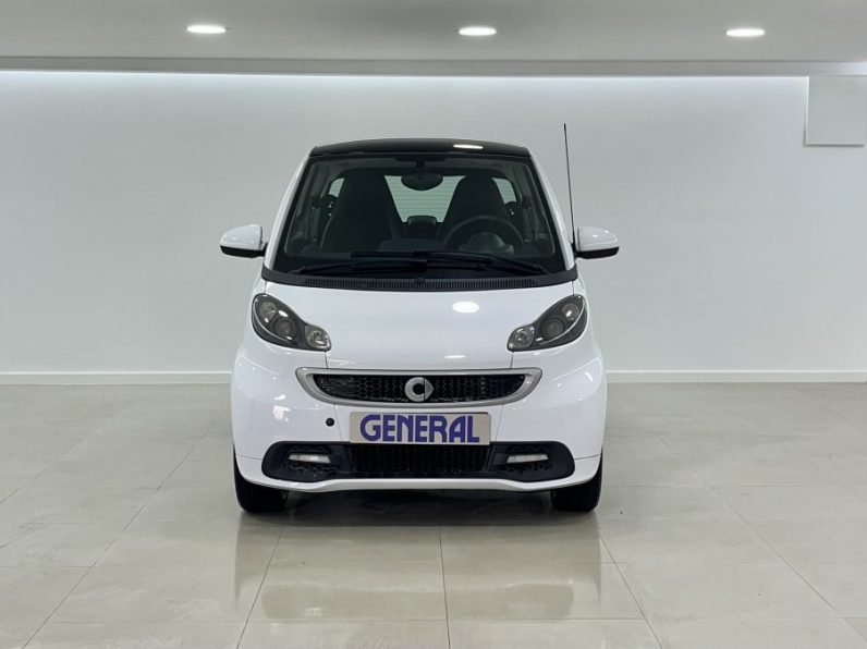 Smart ForTwo Coupé 1.0 mhd Passion 71 completo