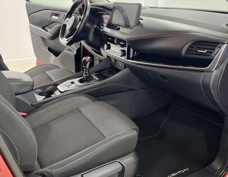 Nissan Qashqai 1.3 DIG-T N-Connecta LED completo