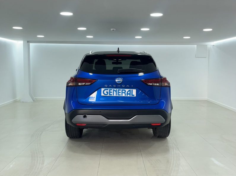 Nissan Qashqai 1.3 DIG-T N-Connecta LED+SKY completo