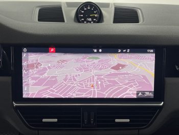 Porsche Cayenne E-Hybrid completo