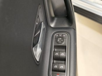 Mercedes-Benz A 200 Standard DCT completo