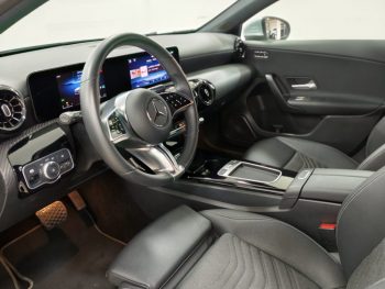 Mercedes-Benz A 200 Standard DCT completo