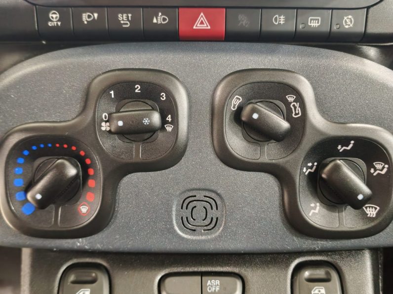 Fiat Panda 1.0 Hybrid completo