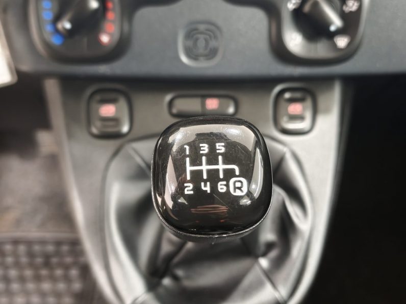 Fiat Panda 1.0 Hybrid completo