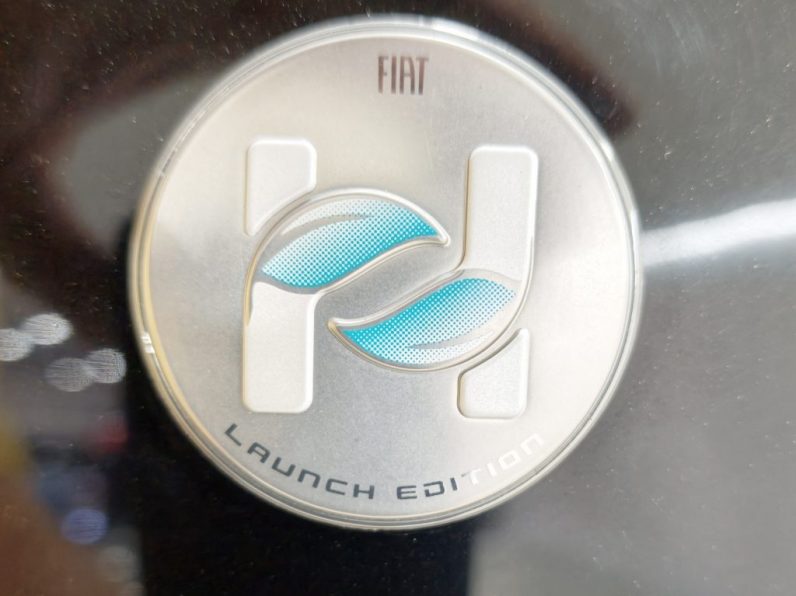 Fiat 500C 1.0 Hybrid Launch Edition completo