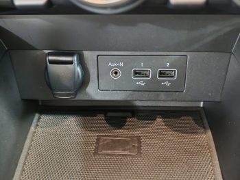 Renault Clio 1.6 E-Tech Intens completo