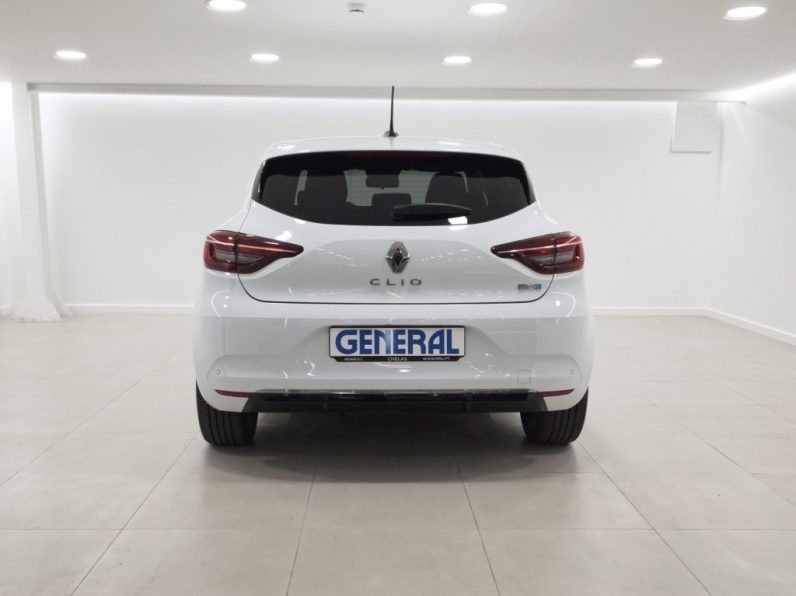 Renault Clio 1.6 E-Tech Intens completo