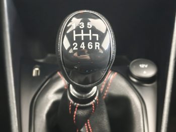 Ford Fiesta 1.0 EcoBoost ST-Line completo