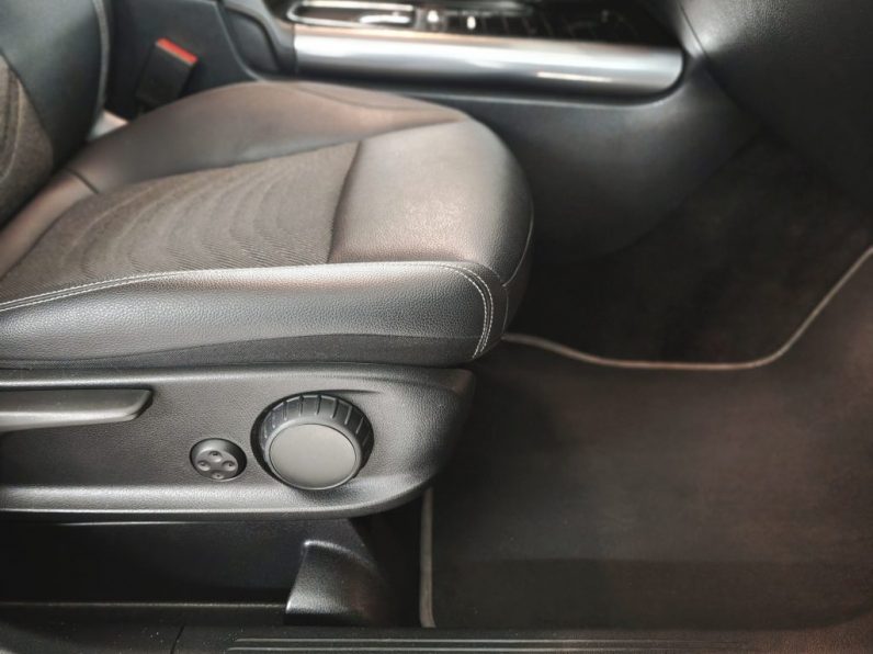 Mercedes-Benz GLA 200 Progressive completo