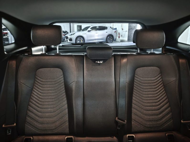 Mercedes-Benz GLA 200 Progressive completo