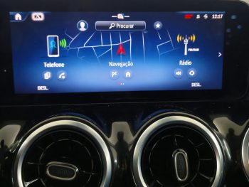 Mercedes-Benz GLA 200 Progressive completo