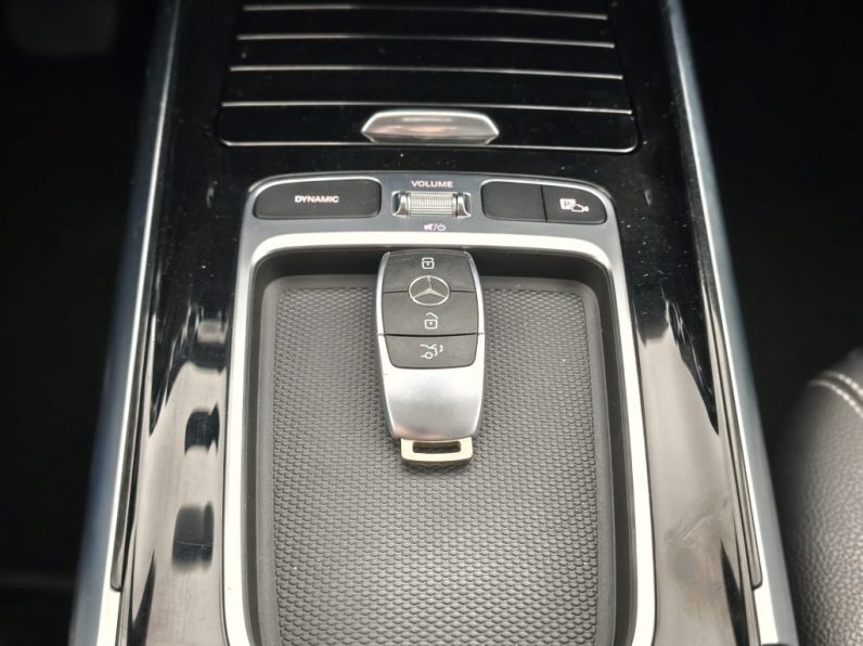 Mercedes-Benz GLA 200 Progressive completo
