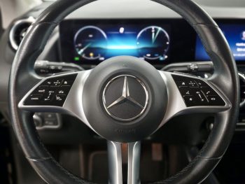 Mercedes-Benz GLA 200 Progressive completo