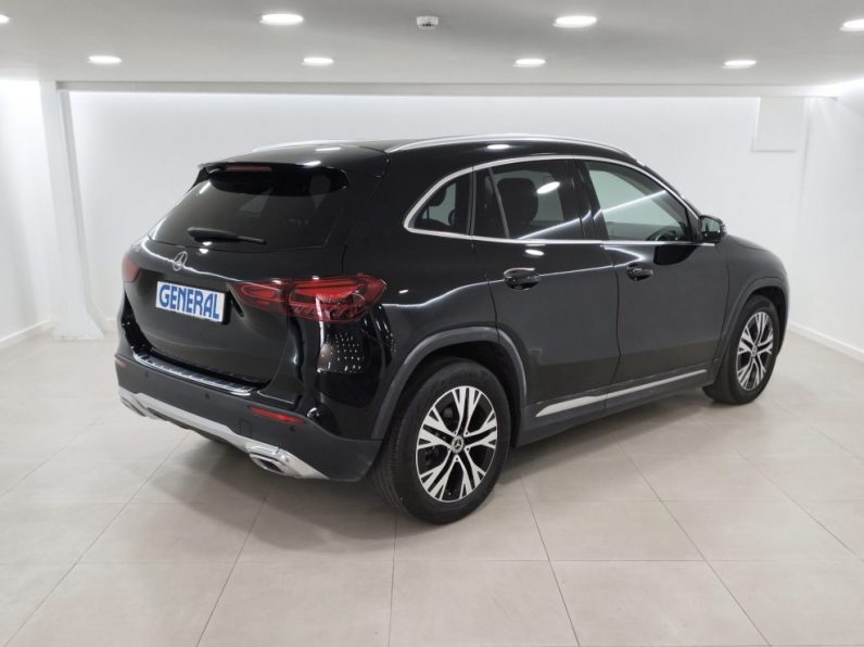 Mercedes-Benz GLA 200 Progressive completo