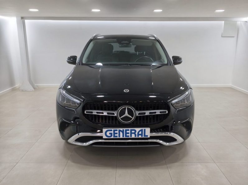 Mercedes-Benz GLA 200 Progressive completo