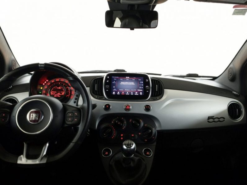Fiat 500C 1.0 Hybrid Connect completo