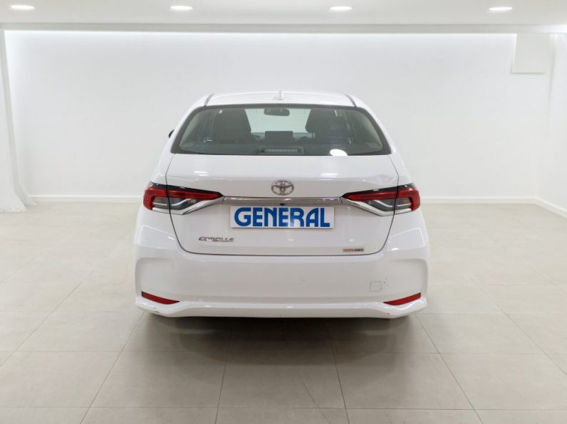 Toyota Corolla Sedan 1.5 VVT-i Comfort completo