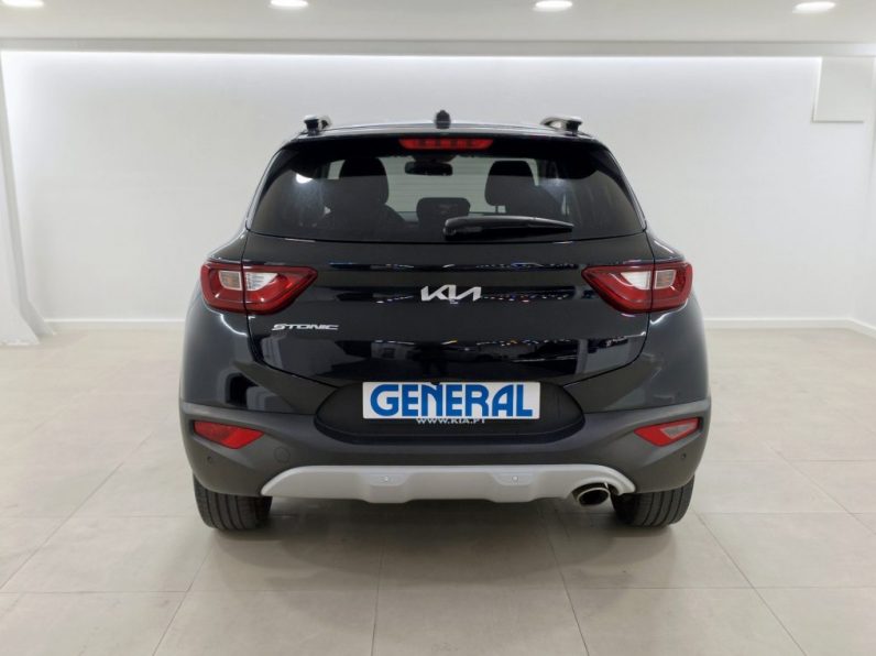 Kia Stonic 1.2 Dynamic completo