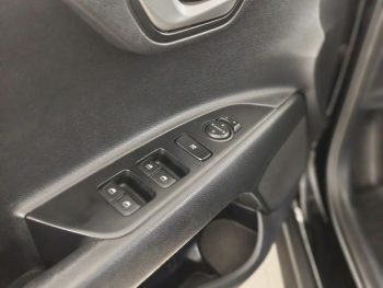 Kia Stonic 1.2 Dynamic completo