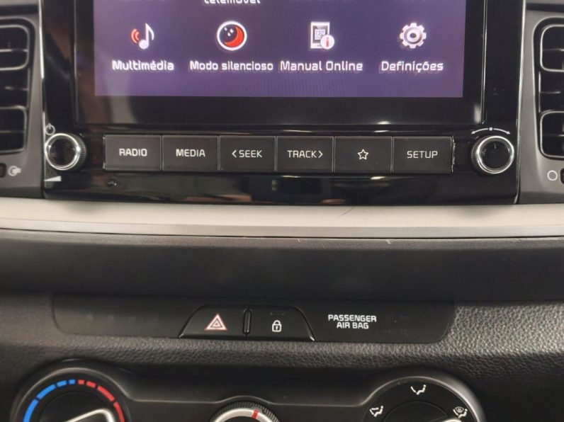 Kia Stonic 1.2 Dynamic completo