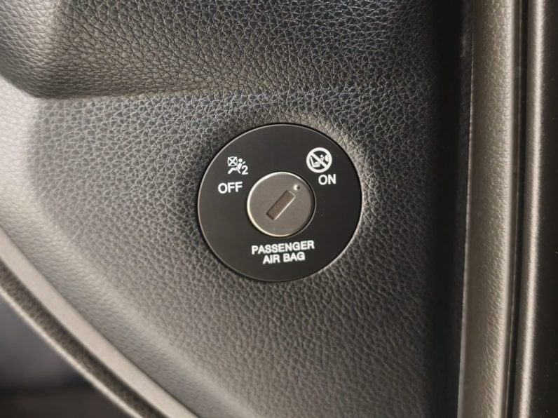 Kia Stonic 1.2 Dynamic completo