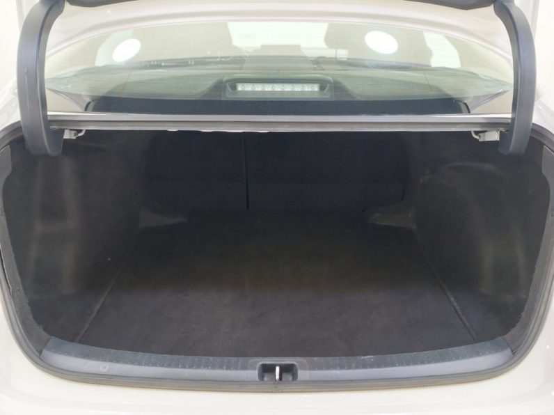 Toyota Corolla Sedan 1.5 VVT-i Comfort completo
