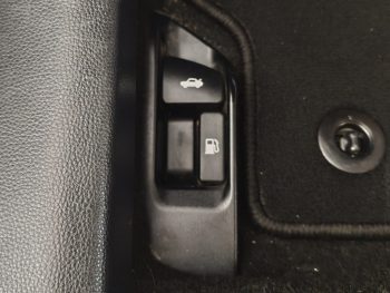 Toyota Corolla Sedan 1.5 VVT-i Comfort completo