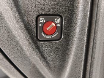 Citroën C3 1.2 PureTech Shine completo