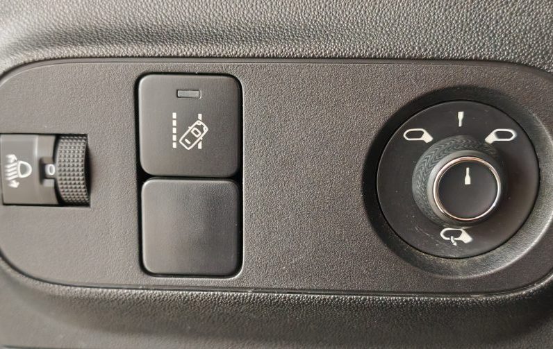 Citroën C3 1.2 PureTech Shine completo
