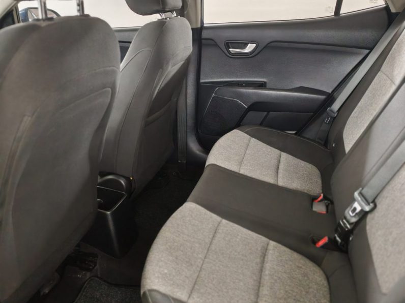 Kia Stonic 1.2 Dynamic completo