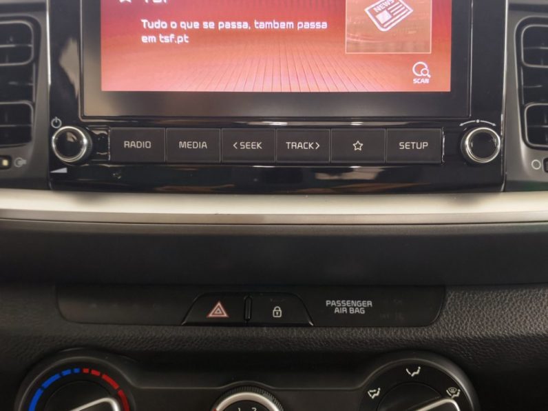 Kia Stonic 1.2 Dynamic completo