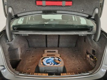 BMW 330 e iPerformance Advantage completo