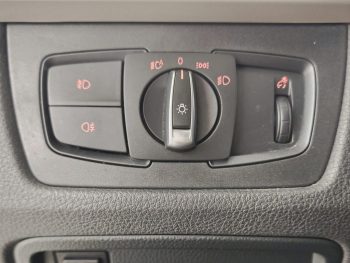 BMW 330 e iPerformance Advantage completo