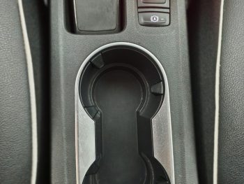 Renault Captur 1.0 TCe Intens completo