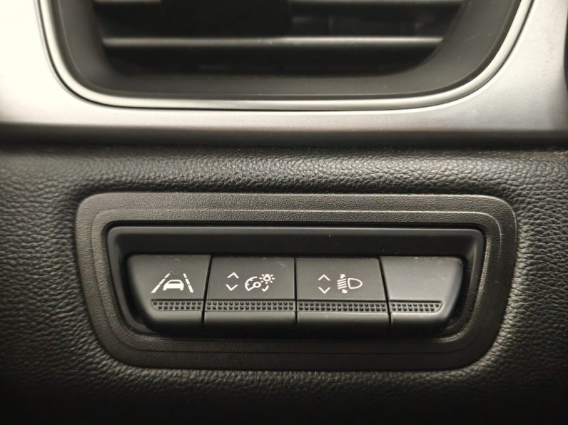 Renault Captur 1.0 TCe Intens completo