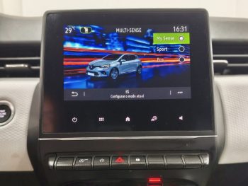 Renault Clio 1.0 TCe Techno completo