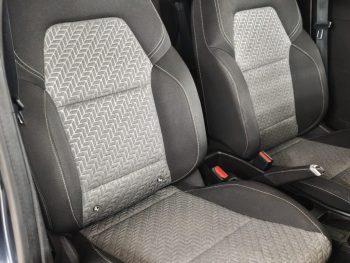 Renault Clio 1.0 TCe Evolution completo