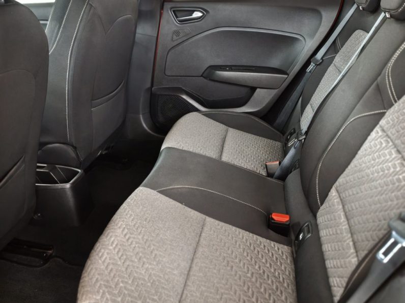 Renault Clio 1.0 TCe Evolution completo