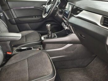 Renault Captur 1.0 TCe Intens completo