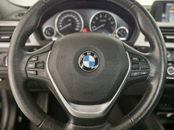 BMW 330 e iPerformance Advantage completo