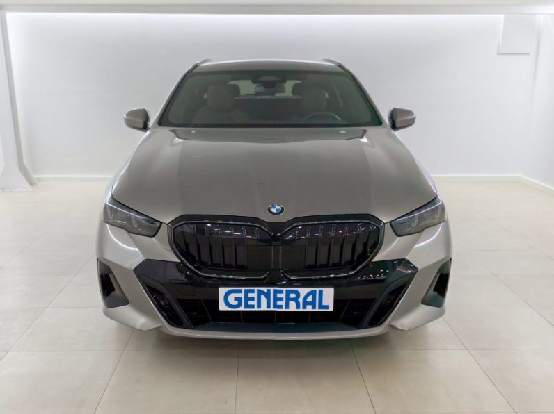 BMW 520d Touring M Pro Aut completo